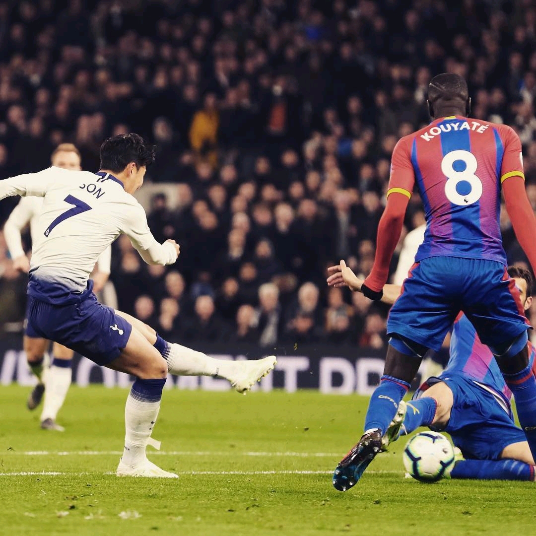 利亚中场 利亚中场